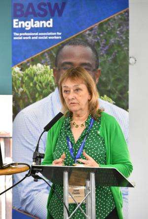 Janet Foulds- photo by Simon Hadley